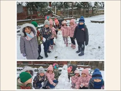 Crveni detski obravchinja na beliot sneg 5